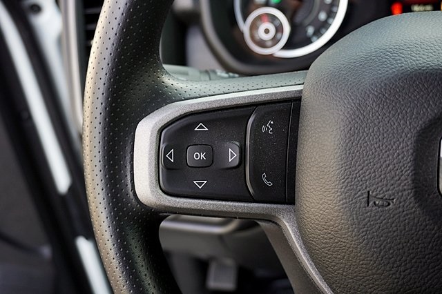 New 2024 Bright White Clear-Coat Exterior Paint RAM Tradesman image 39