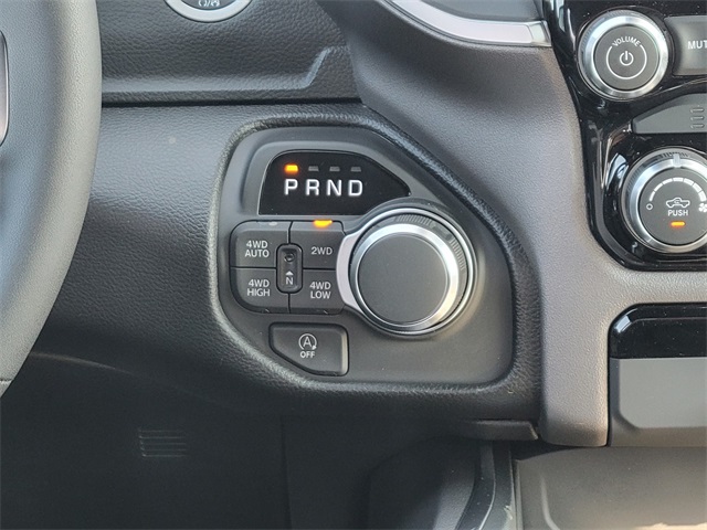 2025 Ram 1500 Big Horn Lone Star photo 23
