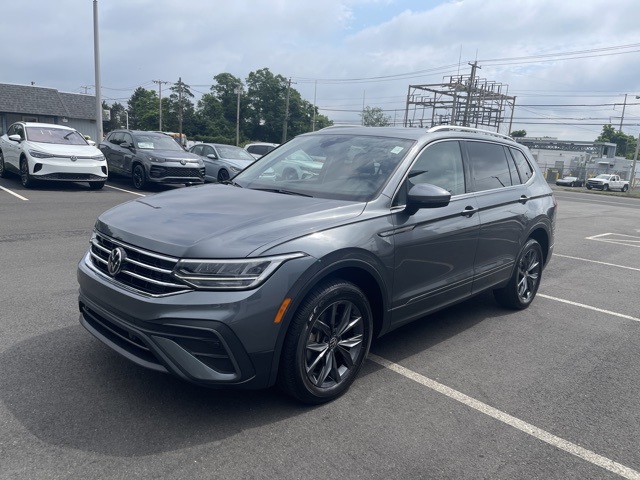 2022 Volkswagen Tiguan SE photo 3