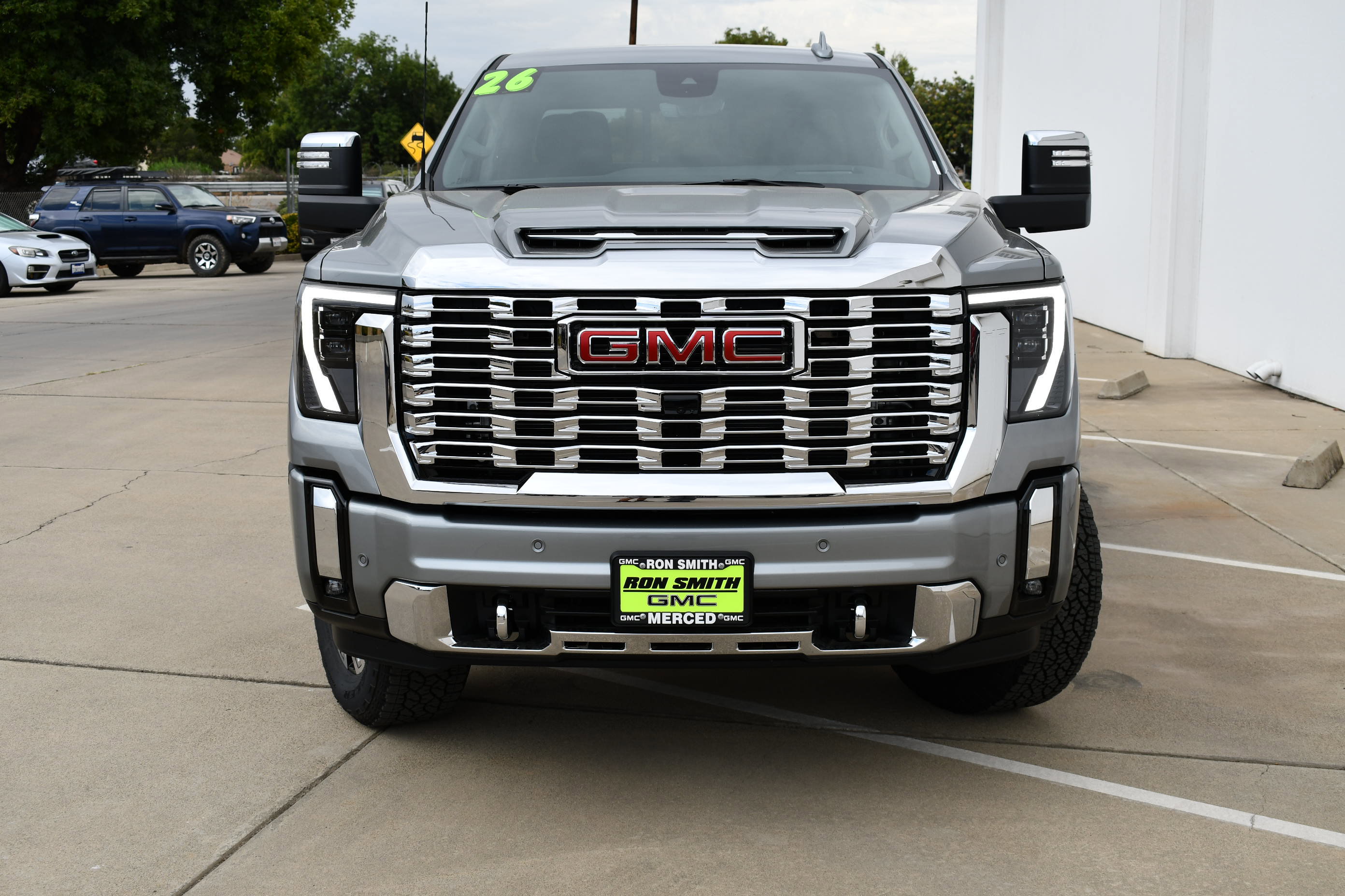 2026 Gmc Sierra 2500 HD Denali photo 3