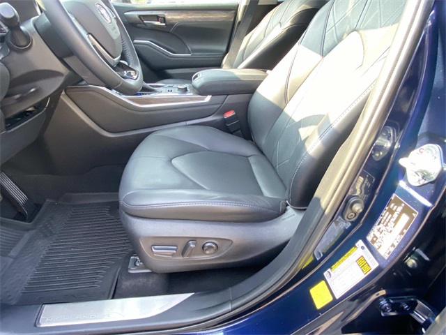 2021 Toyota Highlander Platinum photo 20