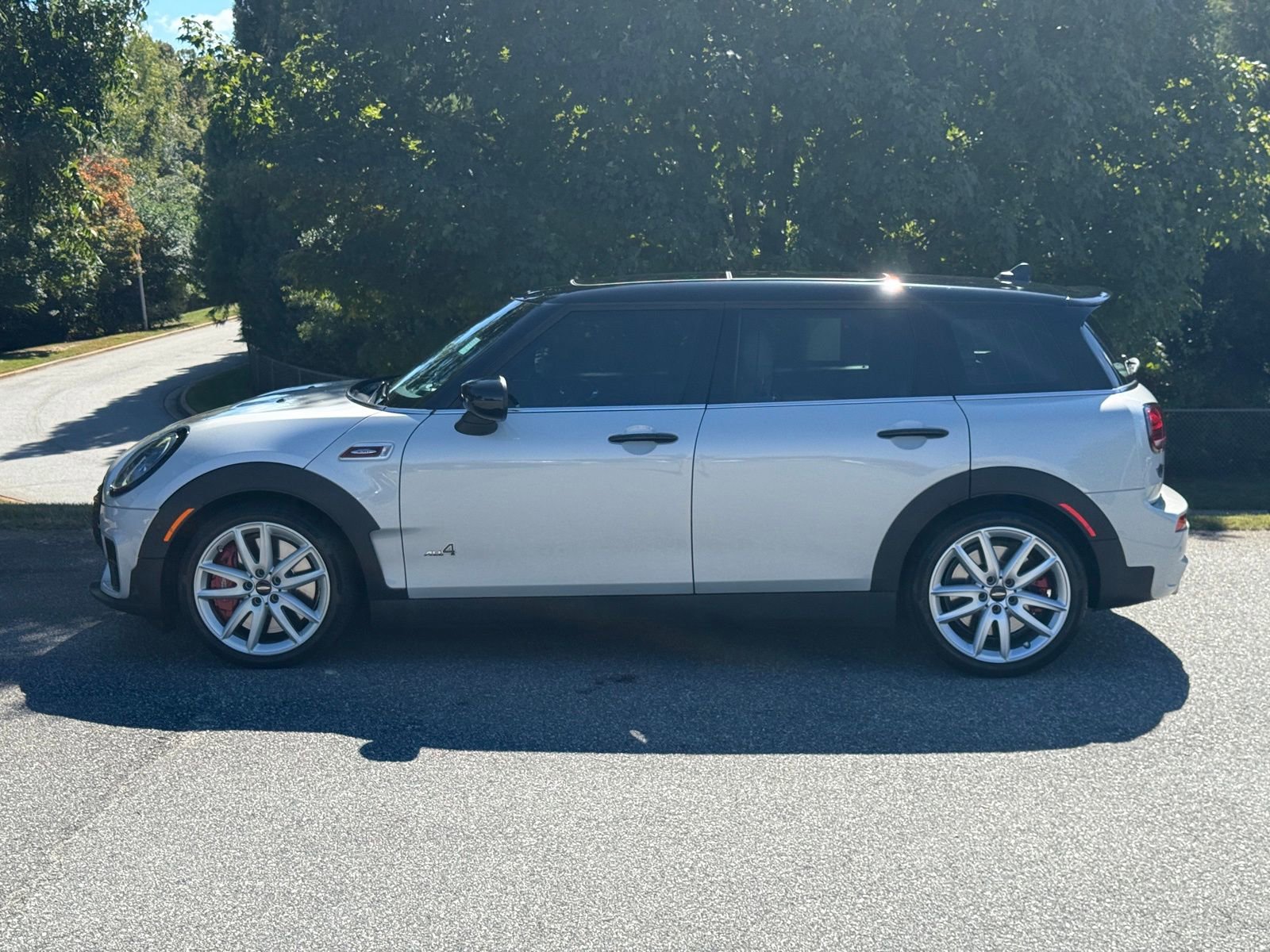 2022 Mini Clubman John Cooper Works photo 2