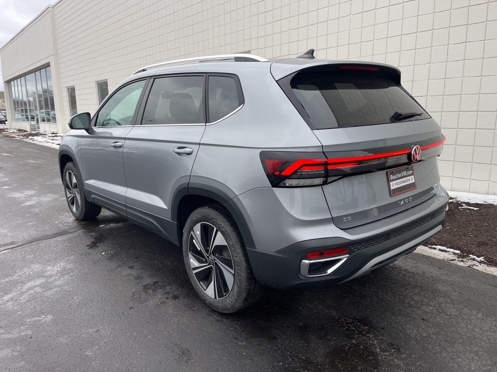 2025 Volkswagen Taos SE photo 2