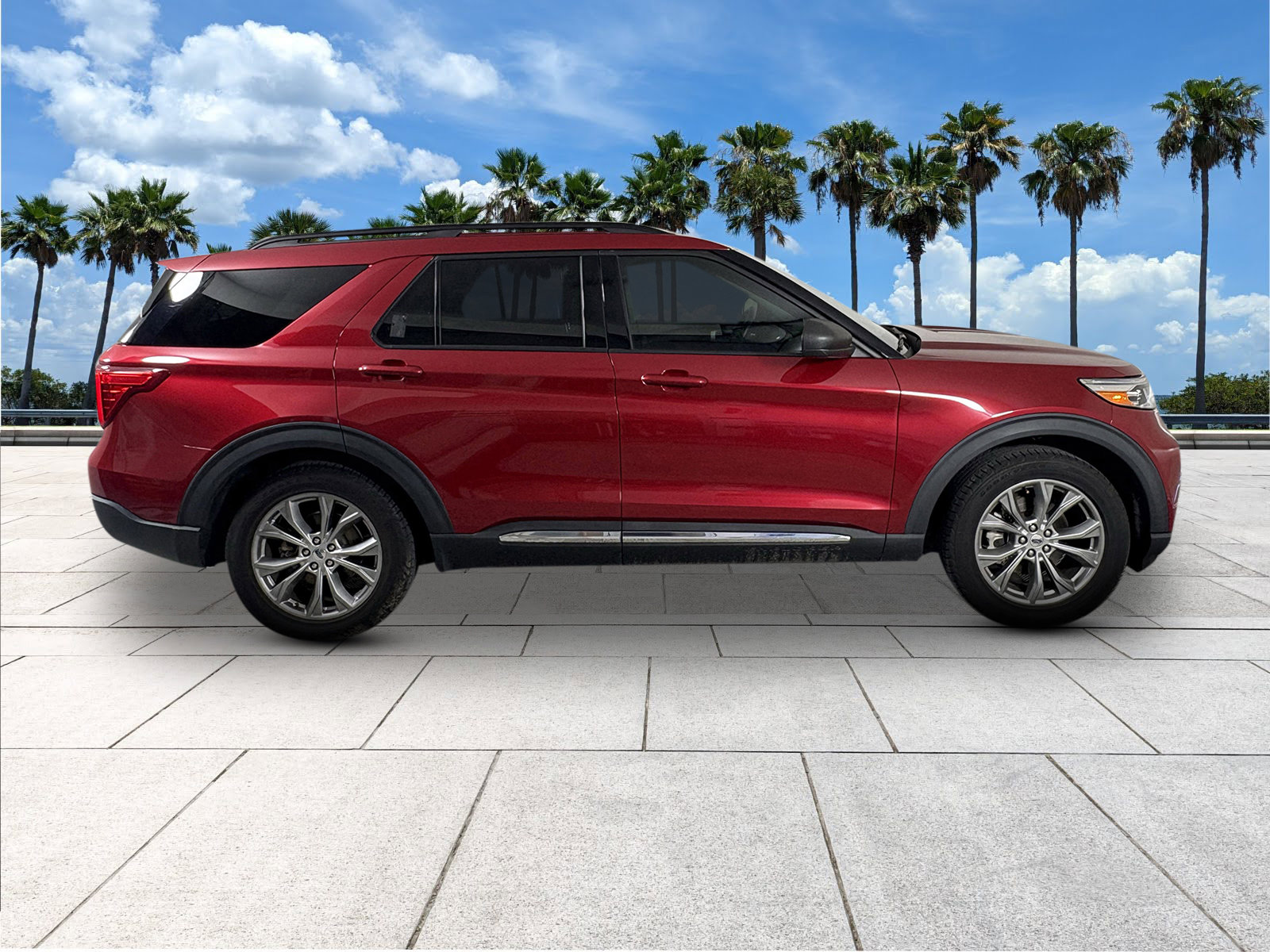 2022 Ford Explorer XLT photo 11