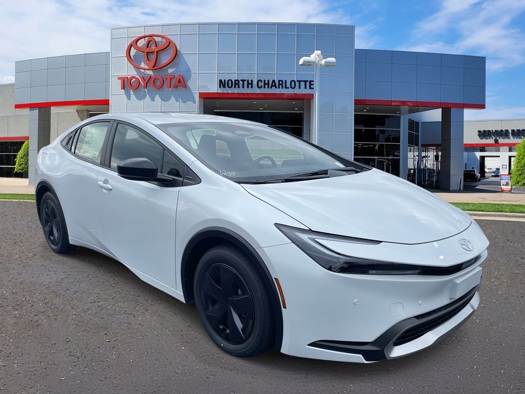 2026 Toyota Prius SE's photo