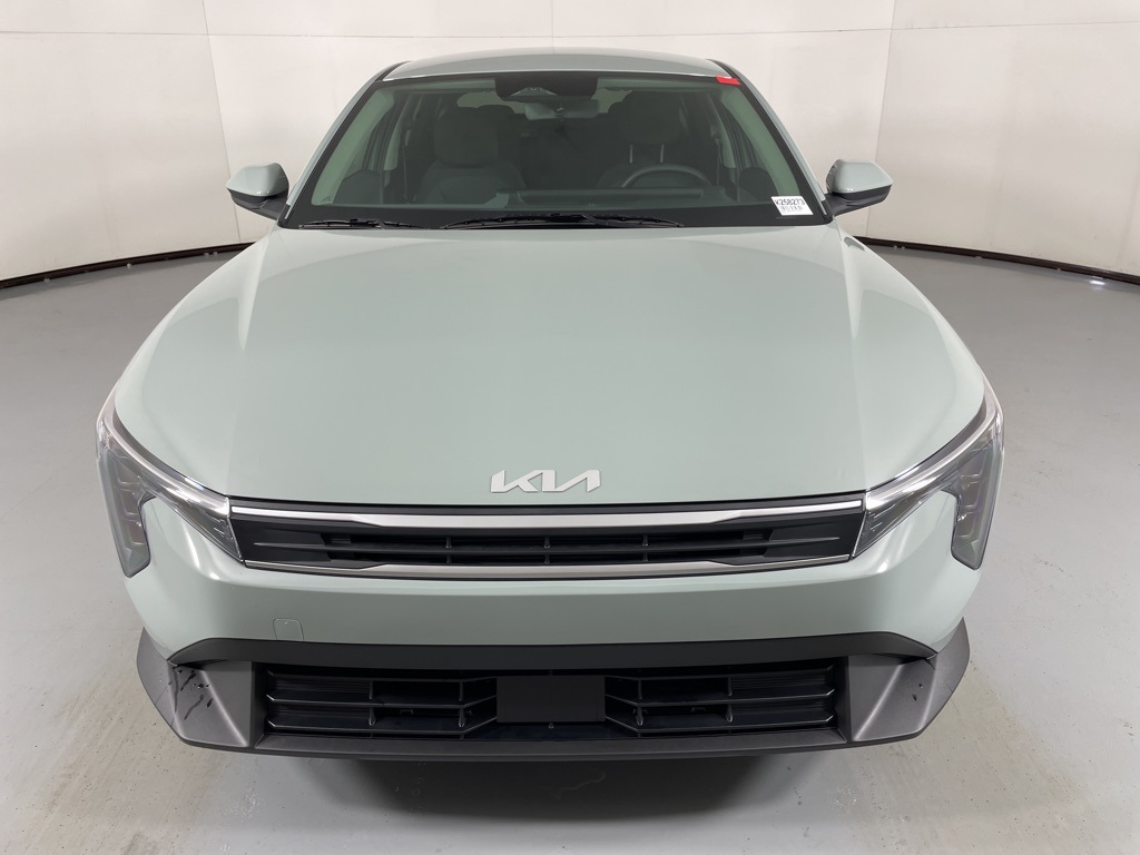 2025 Kia K4 LXS photo 3
