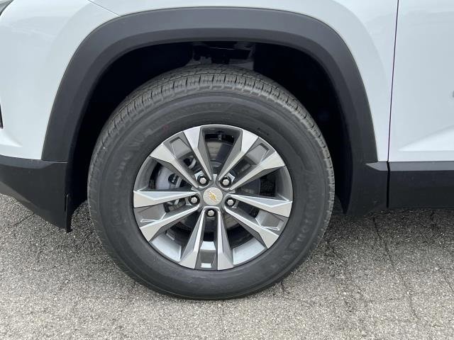 2026 Chevrolet Equinox LT photo 9