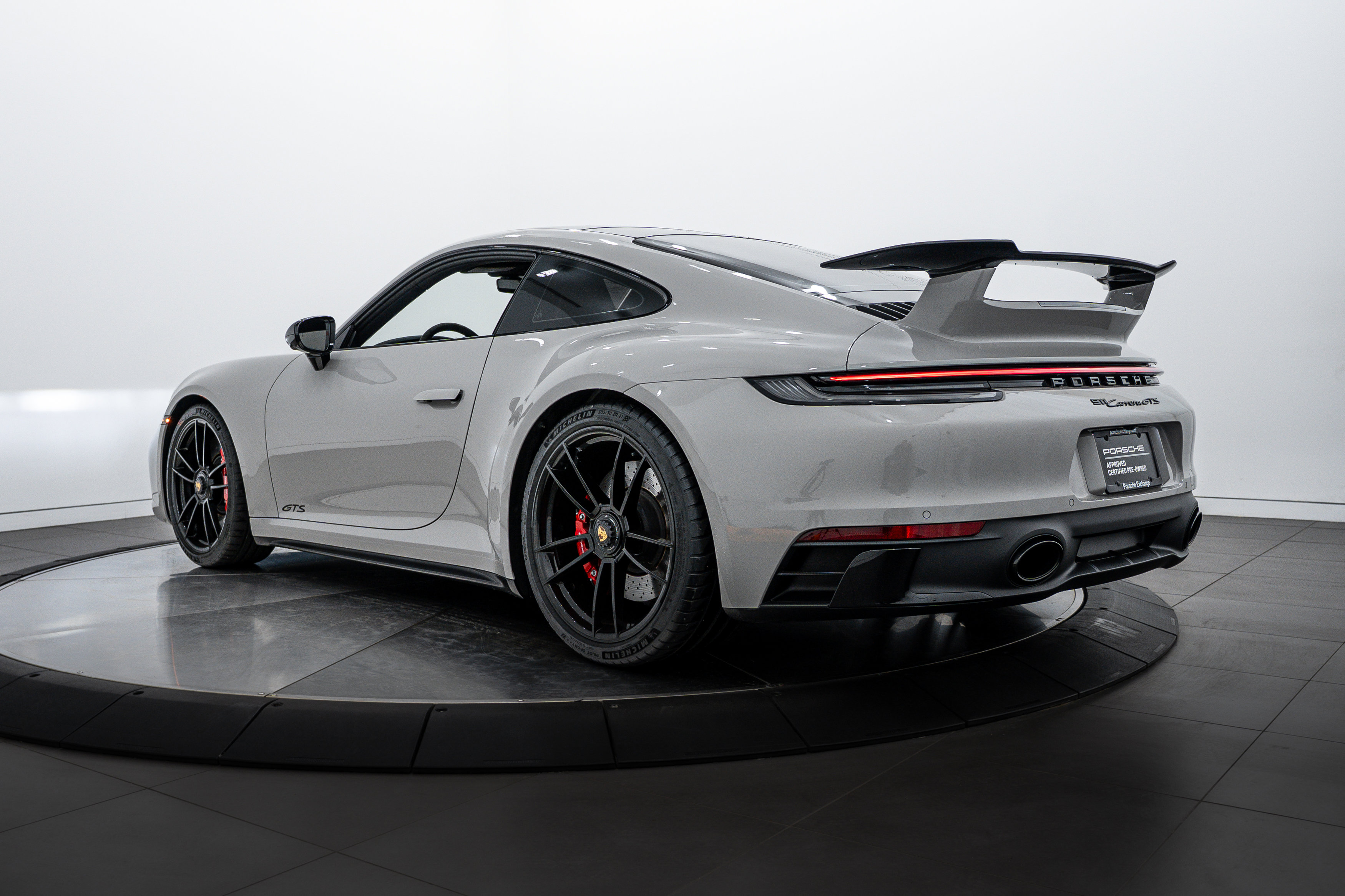 2024 Porsche 911 4S 4 GTS photo 3