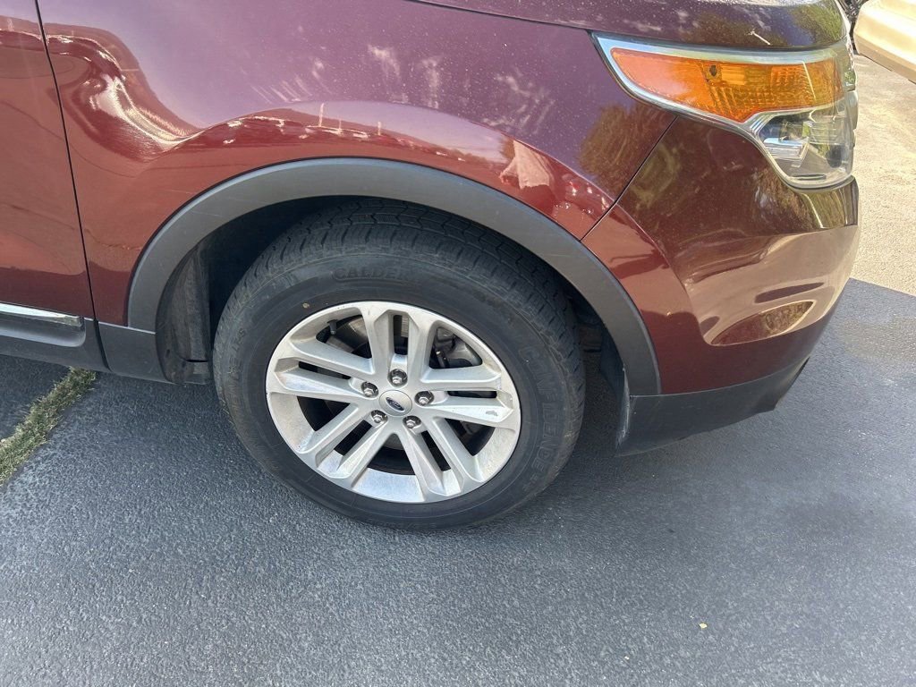 2015 Ford Explorer XLT photo 10