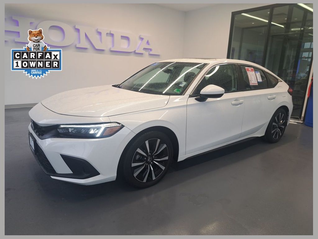 2024 Honda Civic Hatchback EX-L's photo