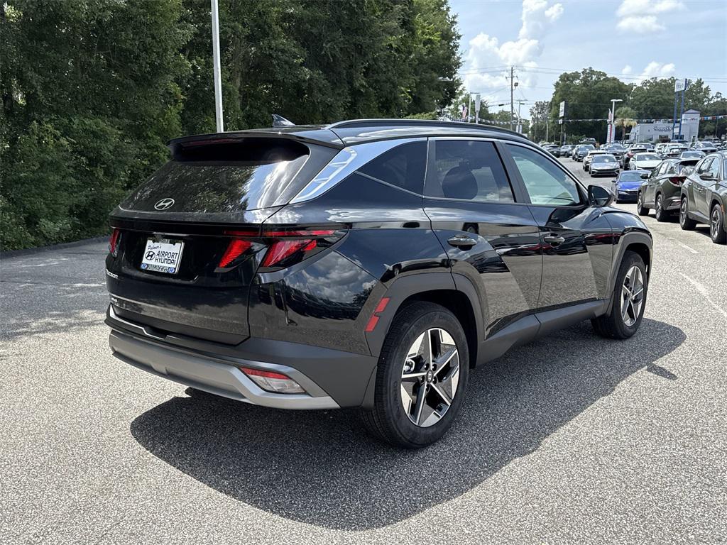 2025 Hyundai Tucson SEL photo 3
