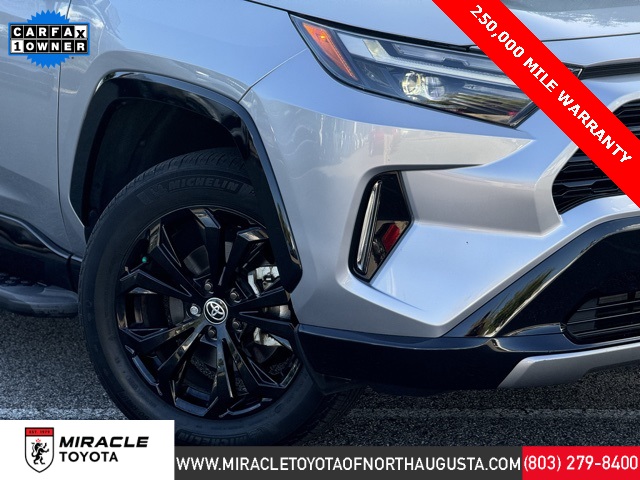 2023 Toyota RAV4 Hybrid XSE photo 2
