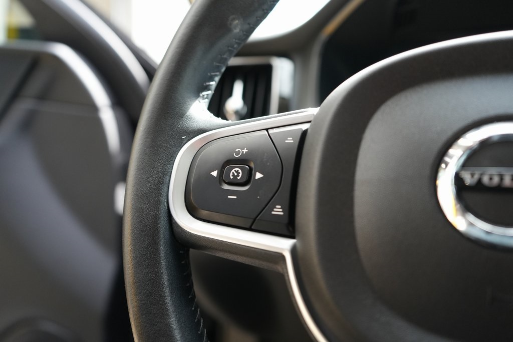 2021 Volvo XC60 Recharge Hybrid T8 Inscription Expression photo 17