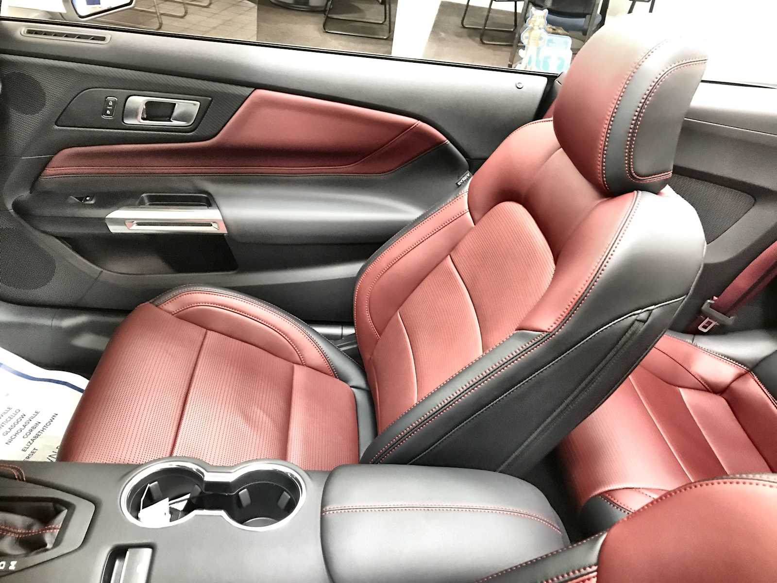 2025 Ford Mustang GT Premium photo 11