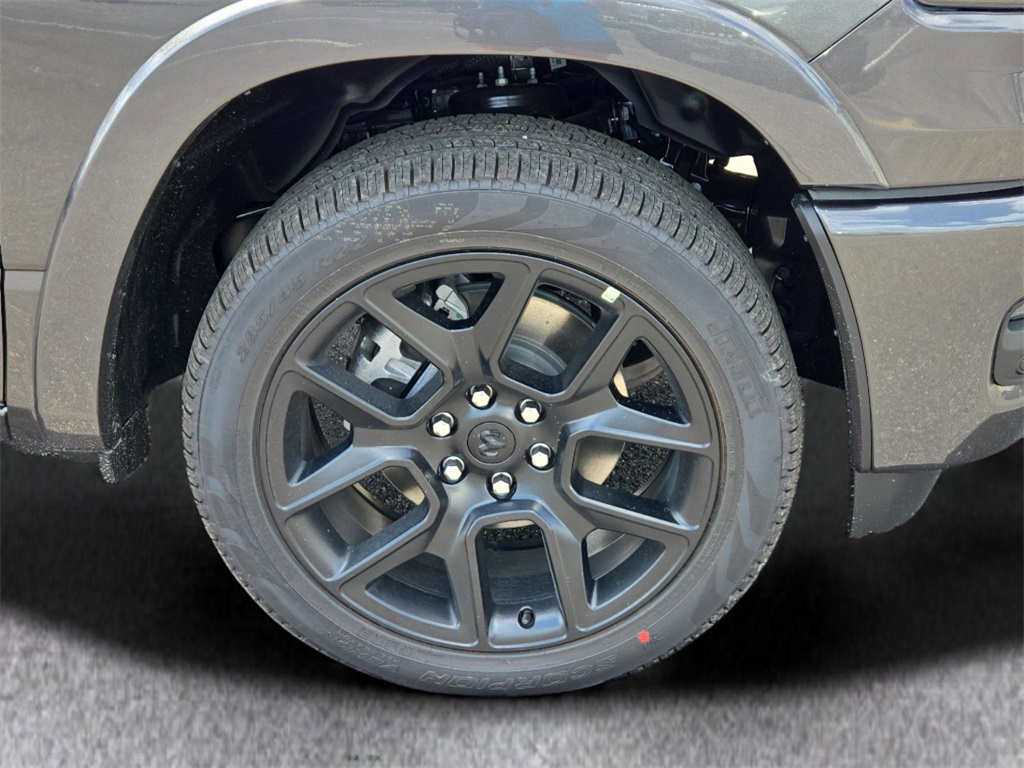 2026 Ram 1500 Laramie photo 4