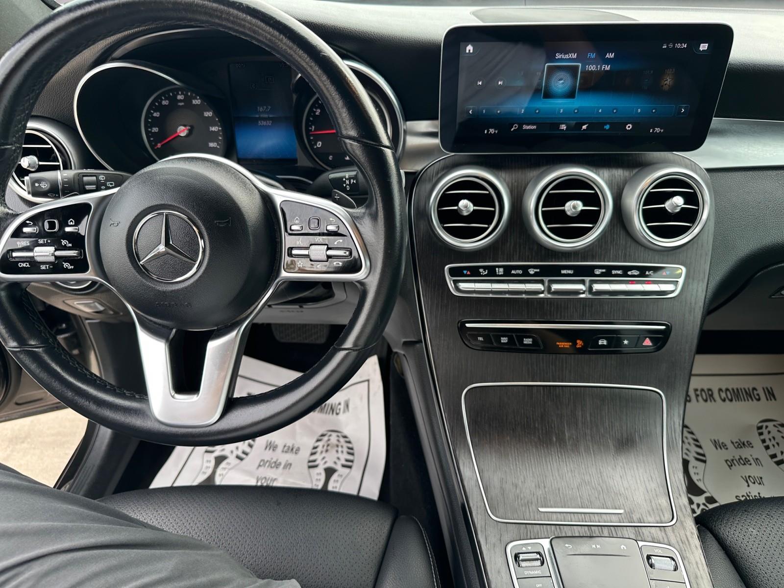 2022 Mercedes Benz GLC 300 photo 10