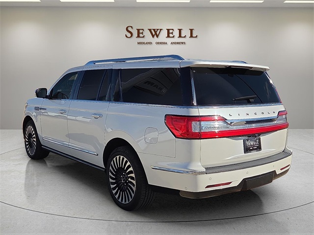 2019 Lincoln Navigator Black Label photo 3