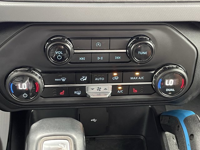2024 Ford Bronco Black Diamond photo 21