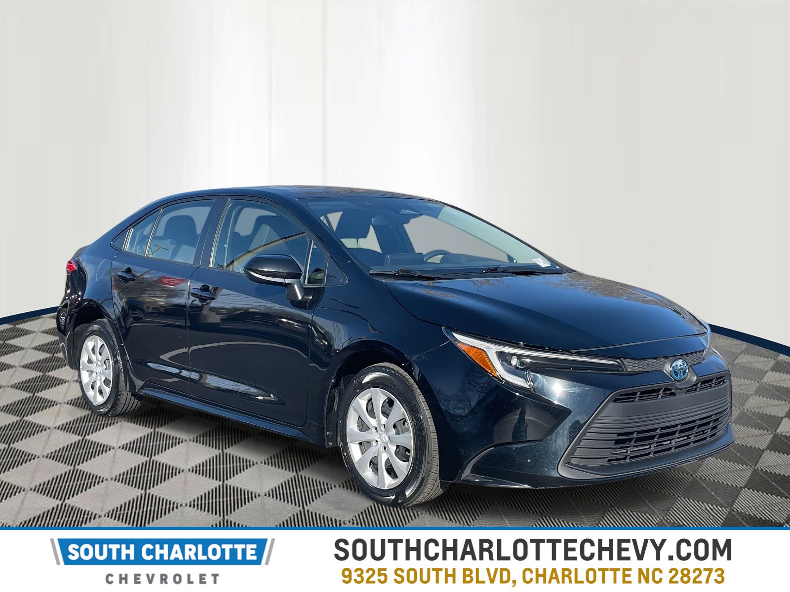 2024 Toyota Corolla LE's photo