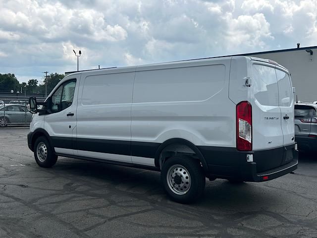2025 Ford Transit photo 3