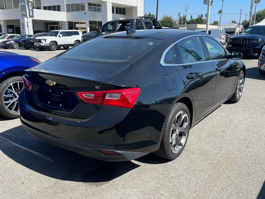 2023 Chevrolet Malibu 1LT photo 4