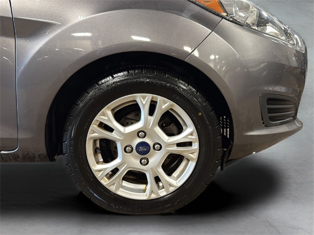 2014 Ford Fiesta SE photo 11