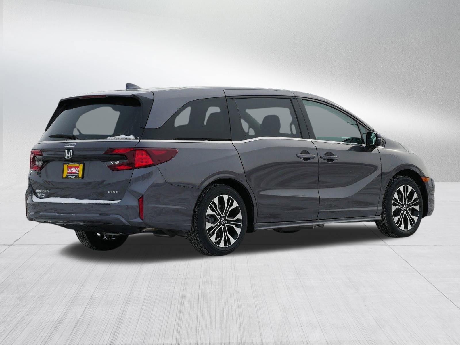 2026 Honda Odyssey Elite photo 3