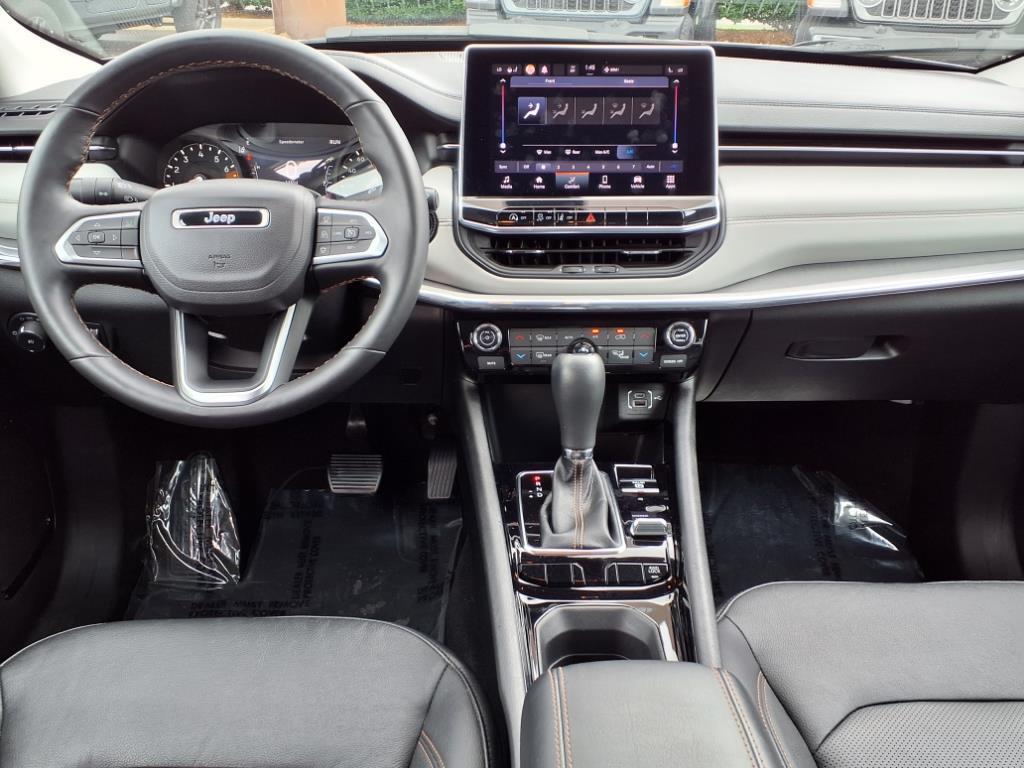 2022 Jeep Compass Limited photo 24
