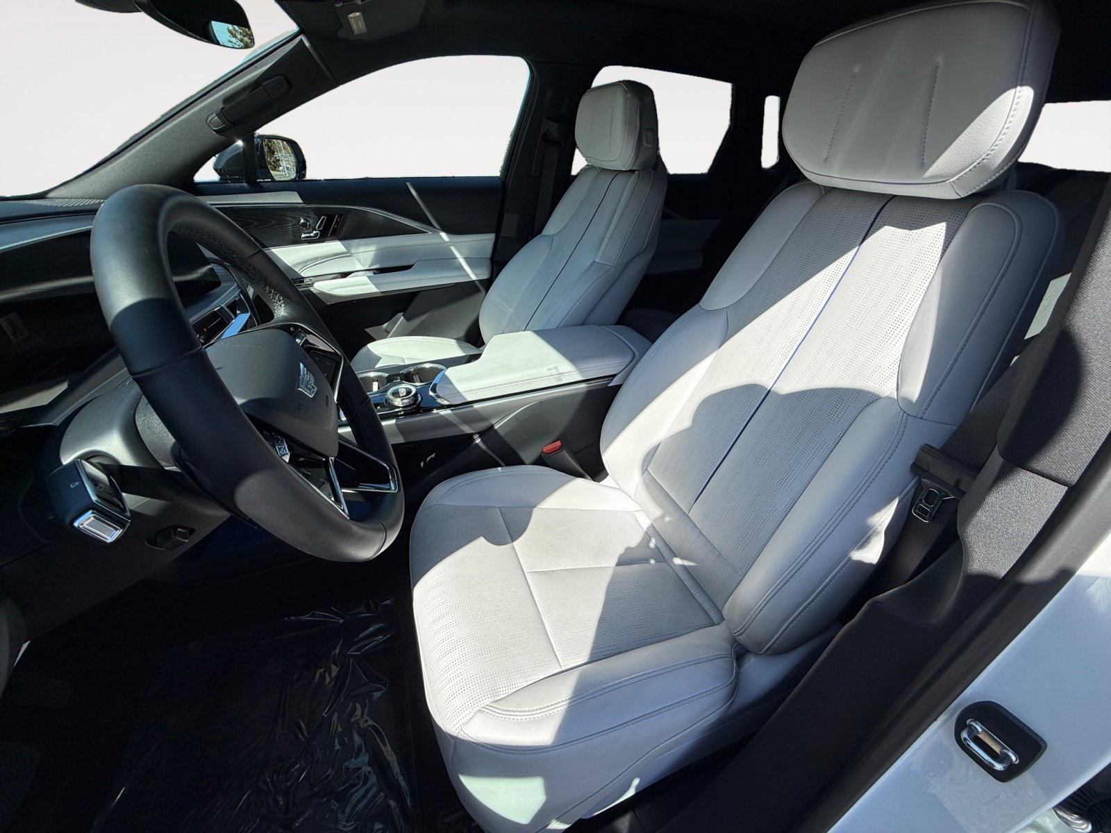 2024 Cadillac Lyriq Sport photo 10