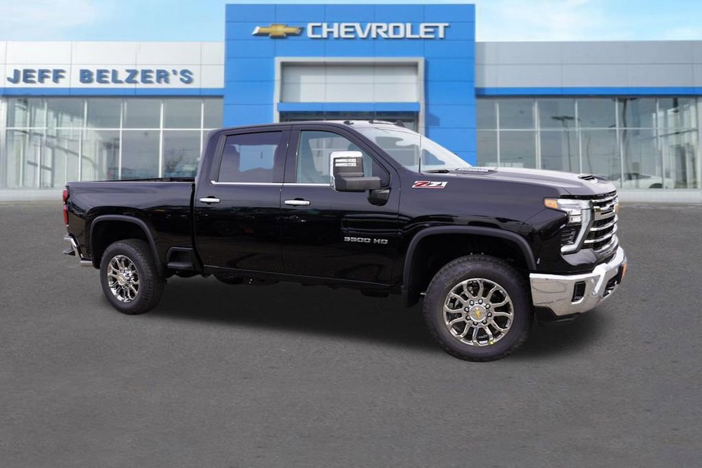 2026 Chevrolet Silverado 3500HD LT photo 2