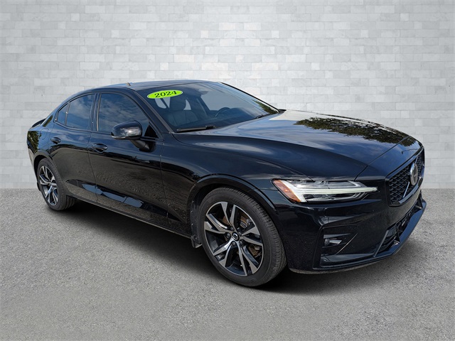 2024 Volvo S60 Core's photo