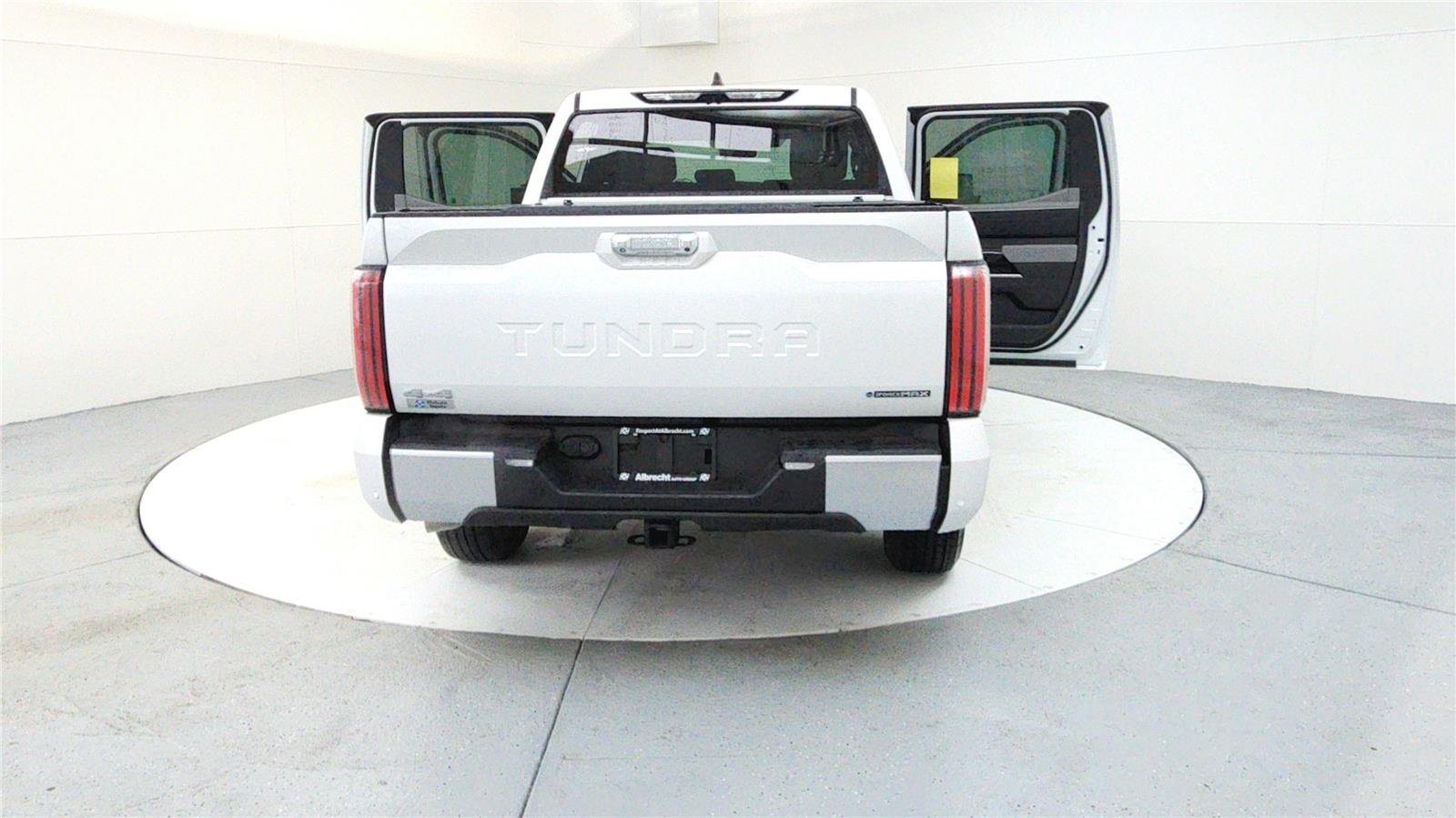 2025 Toyota Tundra Limited CrewMax photo 11
