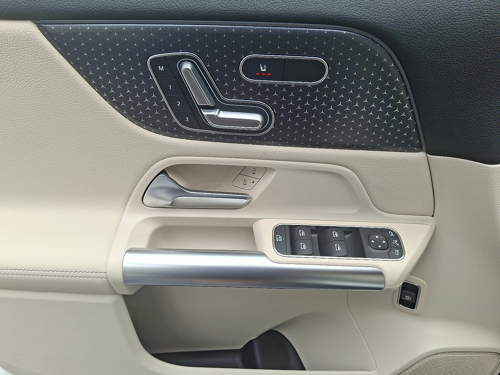 2026 Mercedes Benz GLA 250 4MATIC photo 11