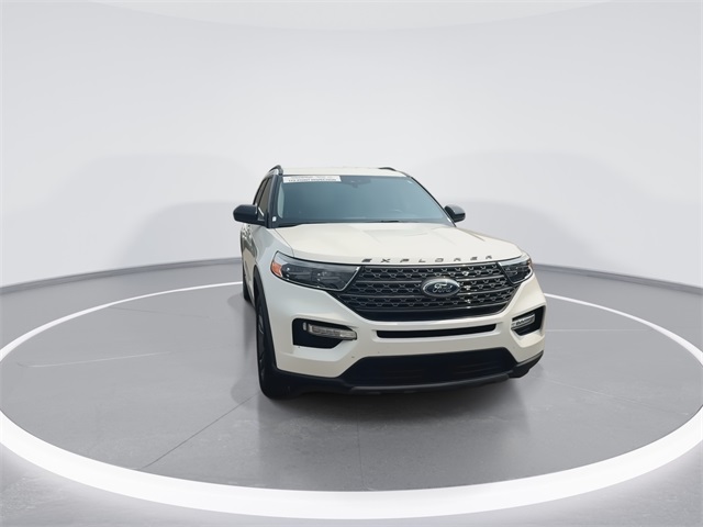 2023 Ford Explorer XLT photo 2