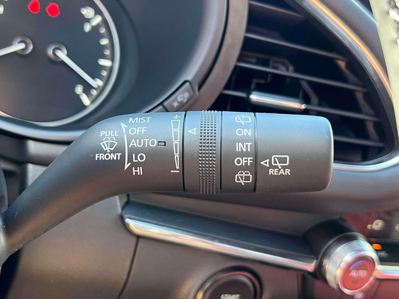 2024 Mazda Mazda3 2.5 s Carbon photo 24