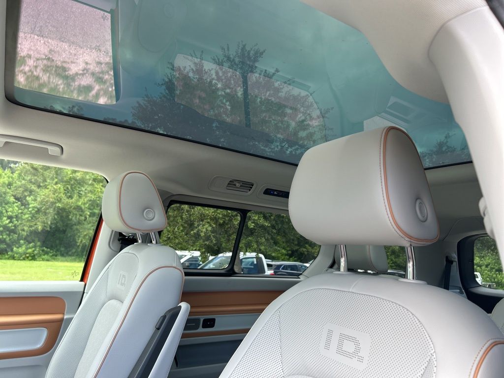 2025 Volkswagen ID. Buzz photo 13