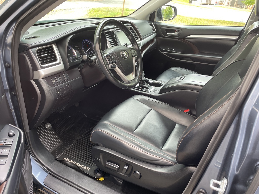 2018 Toyota Highlander XLE photo 8
