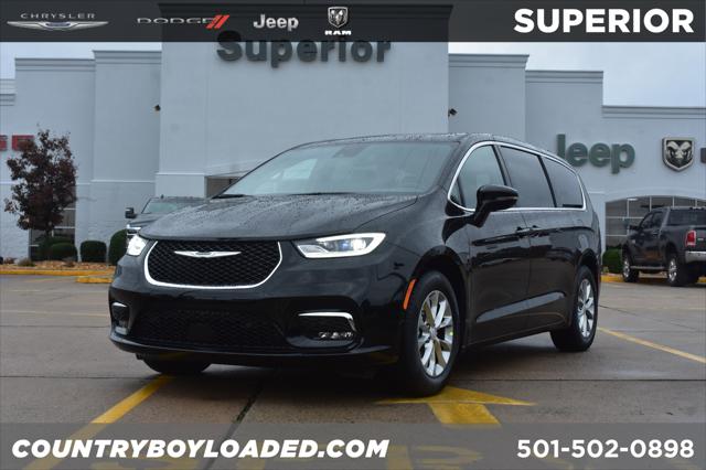 2026 Chrysler Pacifica Limited's photo