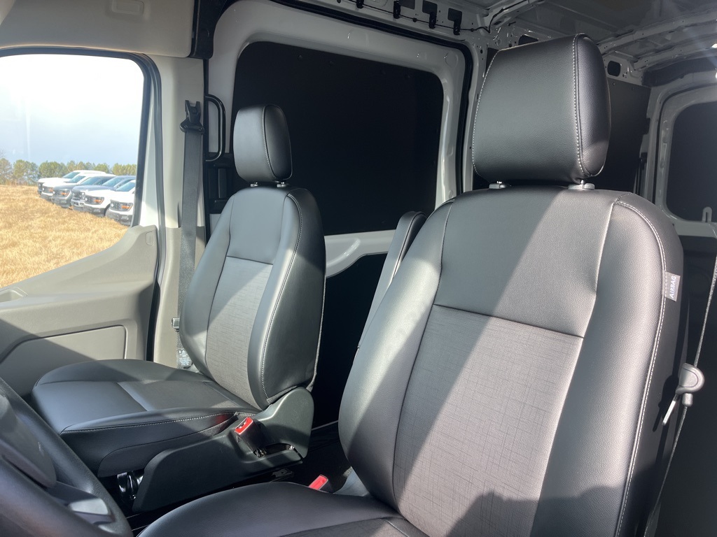 2024 Ford Transit Cargo Van photo 12