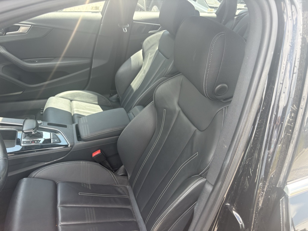 2024 Audi A4 S line Premium Plus 45 TFSI Quattro photo 12