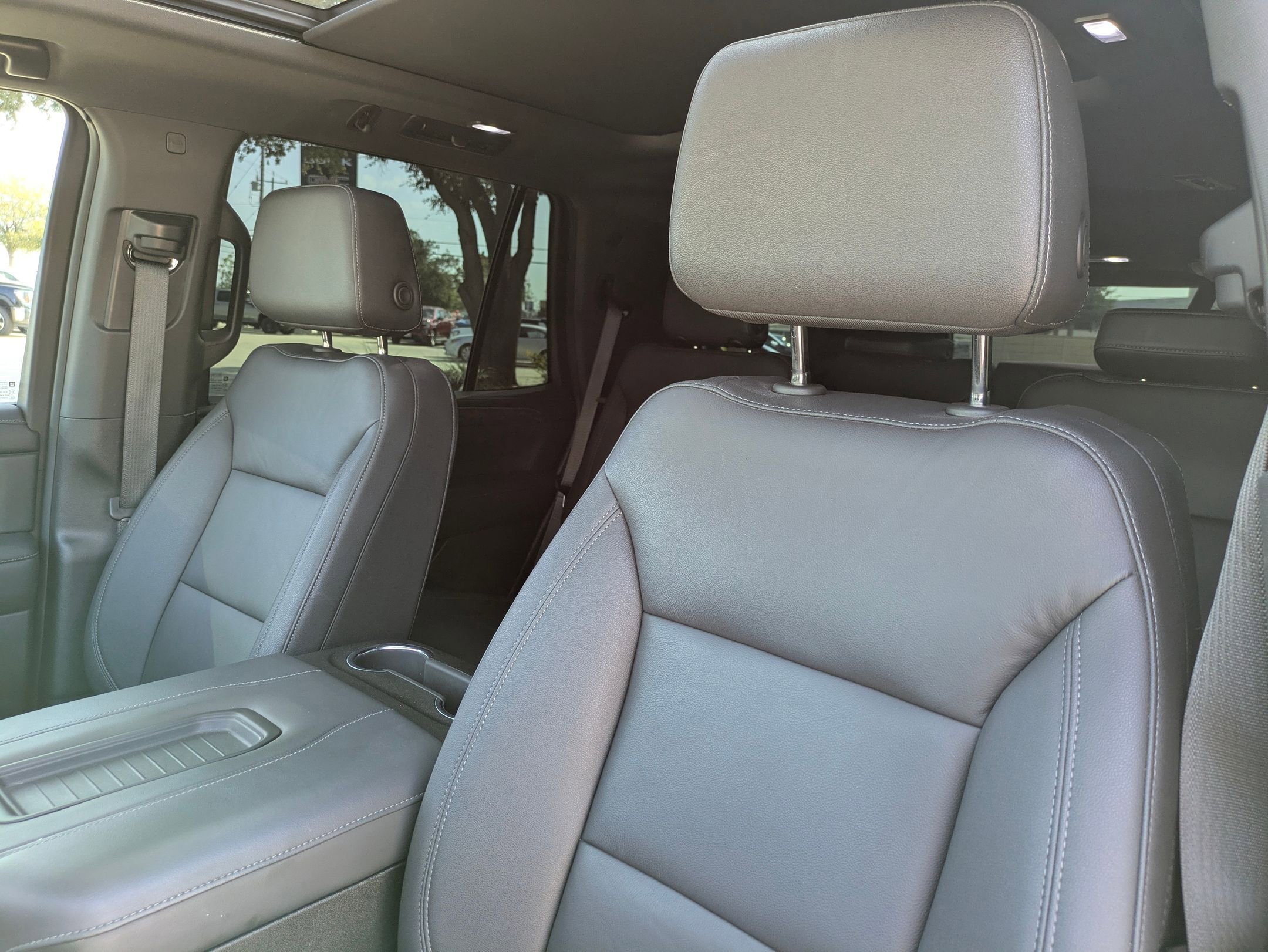 2023 Chevrolet Tahoe Z71 photo 10