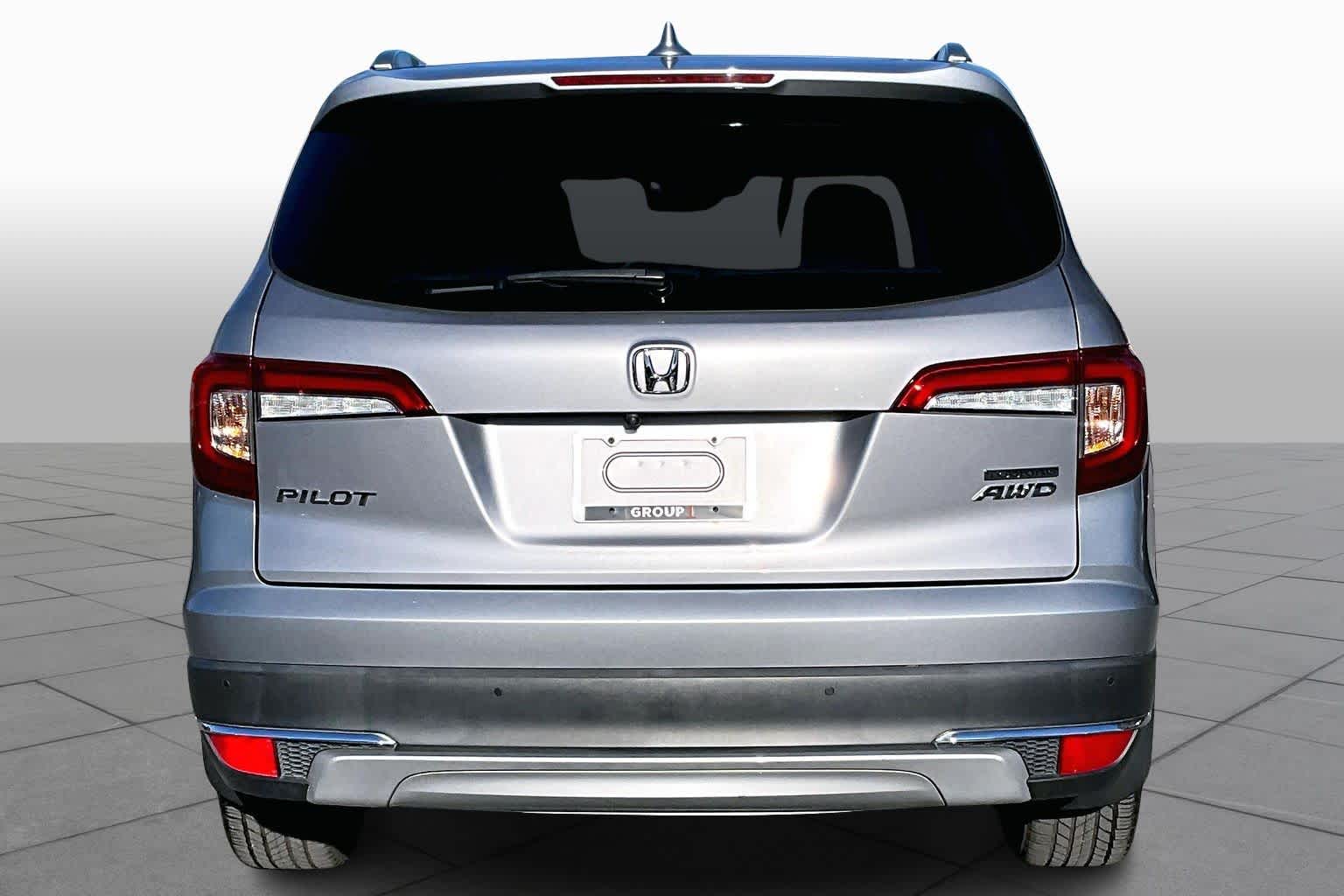 2021 Honda Pilot Touring photo 4