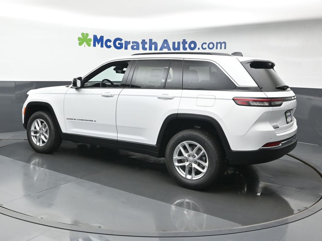 2025 Jeep Grand Cherokee Laredo X photo 19
