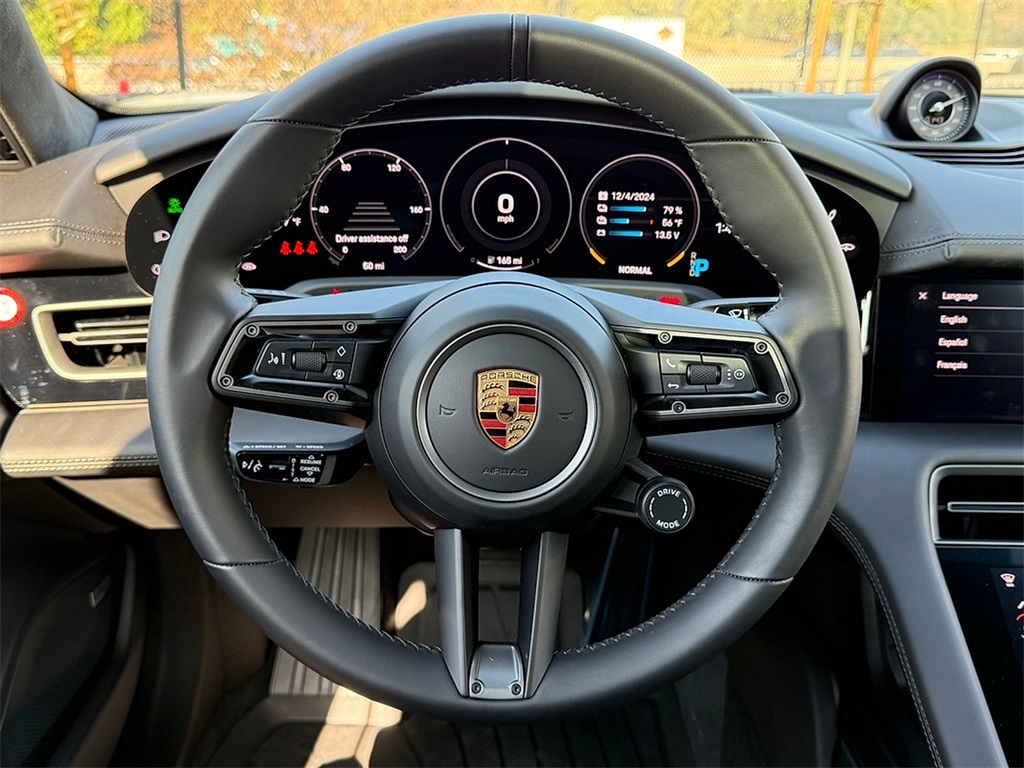 2024 Porsche Taycan Turbo S photo 13