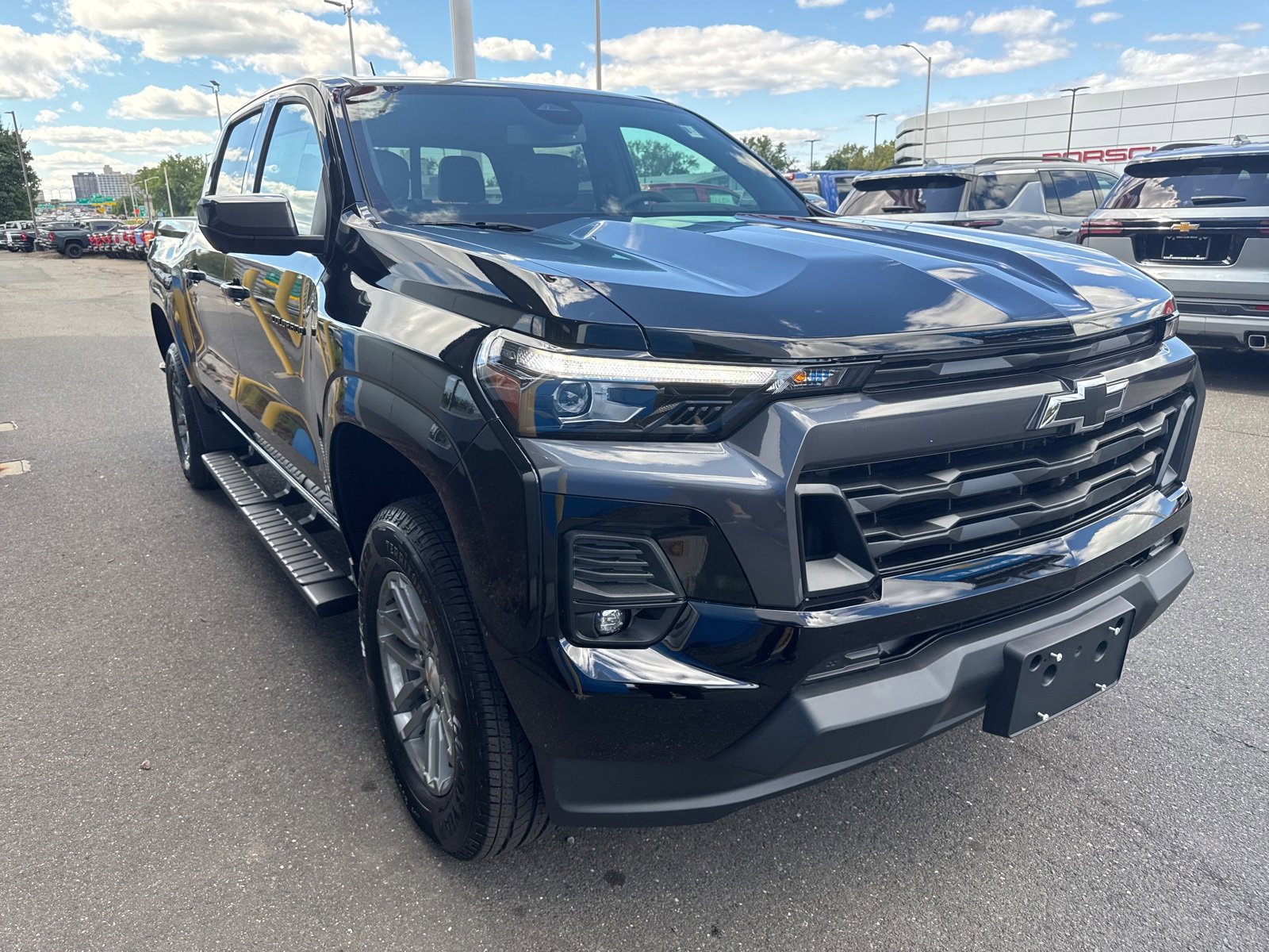 2026 Chevrolet Colorado LT photo 2