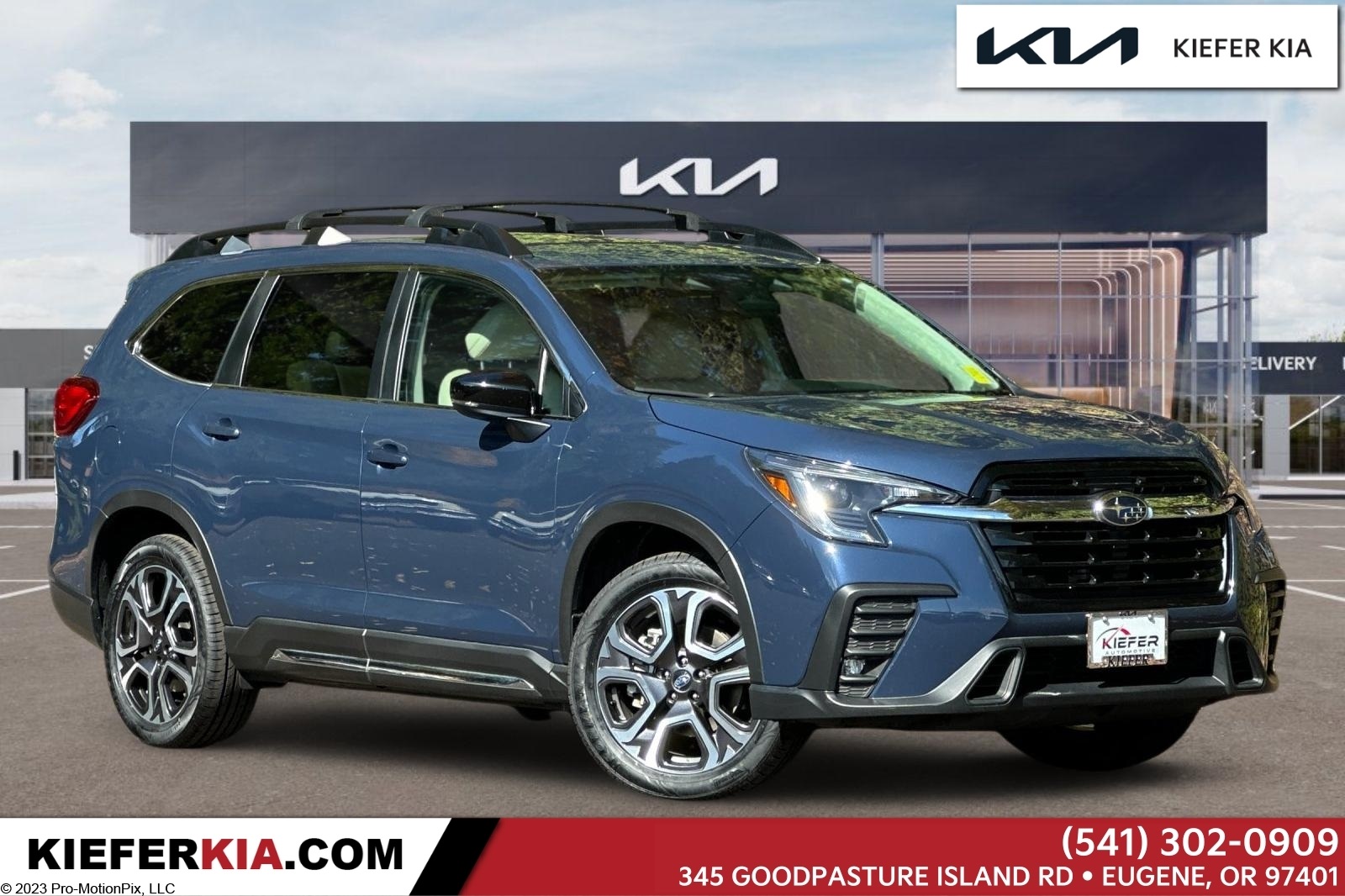 2024 Subaru Ascent Limited's photo