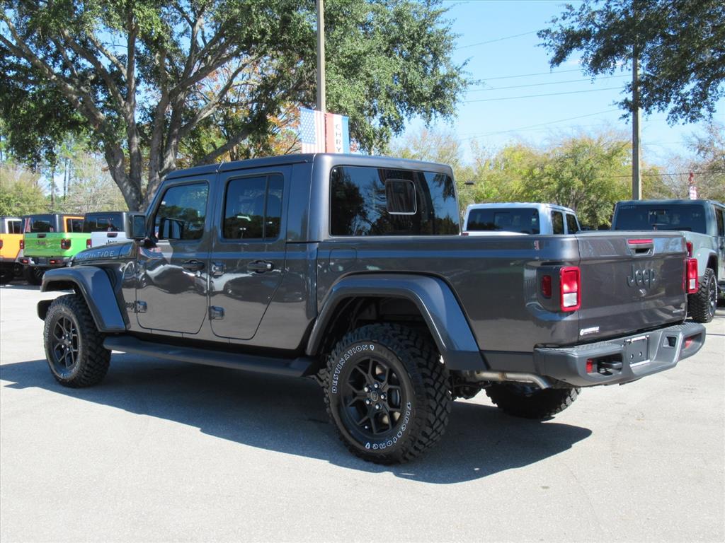 2025 Jeep Gladiator Sport photo 4