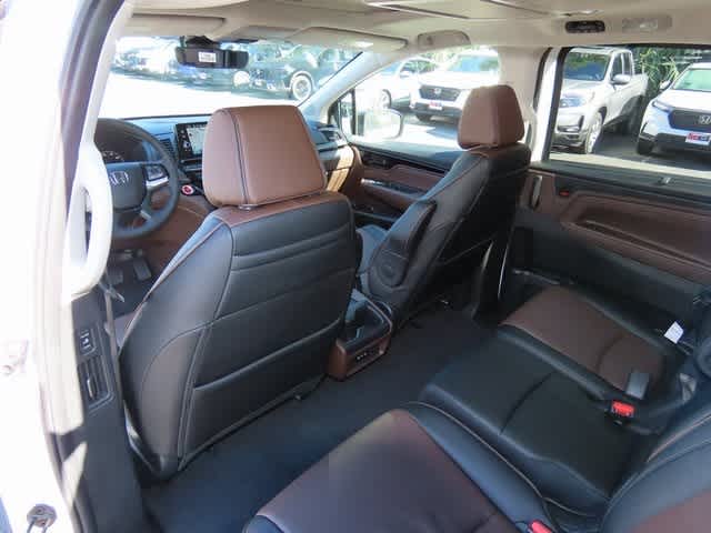 2026 Honda Odyssey Elite photo 12