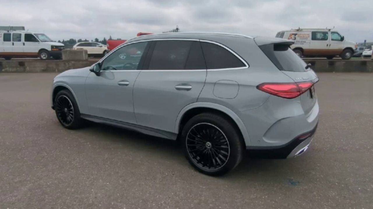 2026 Mercedes Benz GLC 350e 4MATIC photo 29