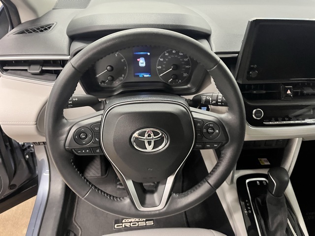 2023 Toyota Corolla Cross LE photo 15